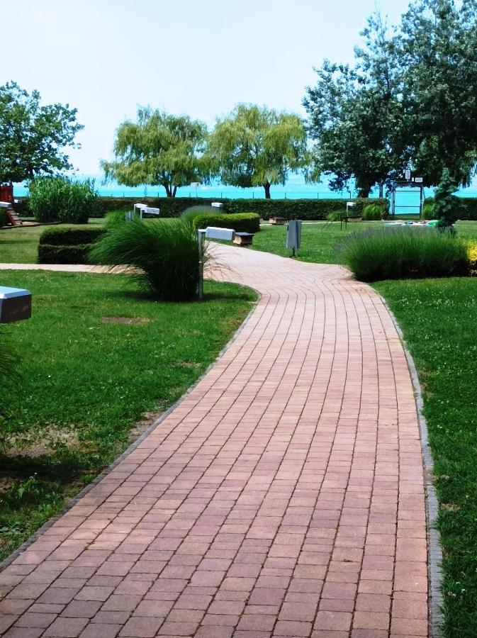 Sunrise Apartman Siófok Eksteriør bilde